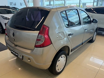 Renault Sandero, 2012г, передний привод, механика