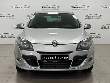 Renault Megane, 2011г, передний привод, автомат