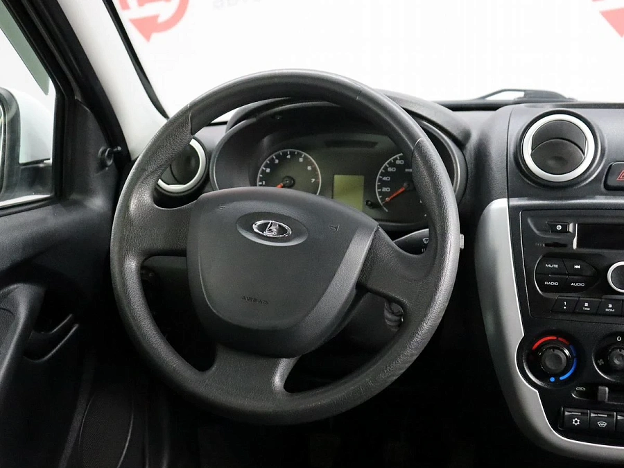 Lada (ВАЗ) Granta, 2017г., передний привод, механика