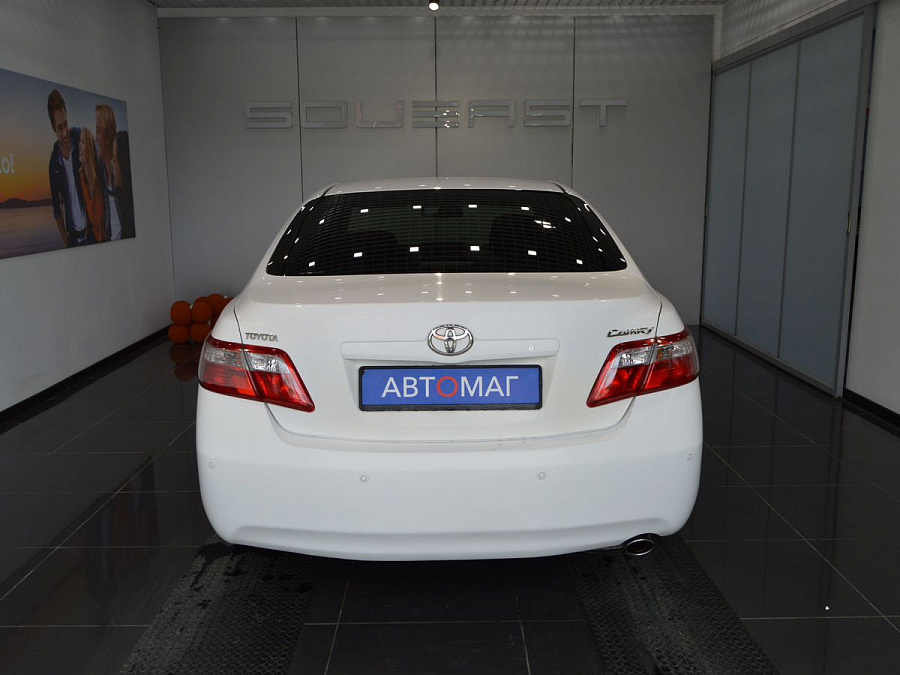 Toyota Camry, 2011г., передний привод, автомат