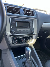 Volkswagen Jetta, 2017г, передний привод, робот