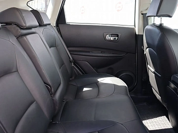 Nissan Qashqai, 2008г, передний привод, механика
