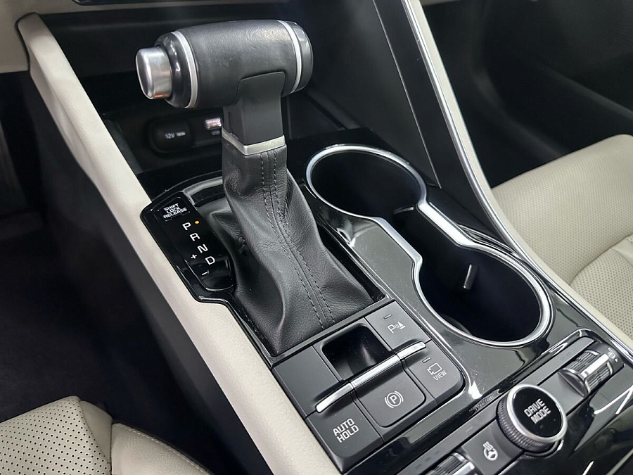 Kia K5, 2021г., передний привод, автомат