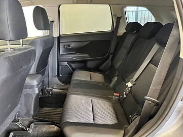 Mitsubishi Outlander, 2012г, передний привод, вариатор