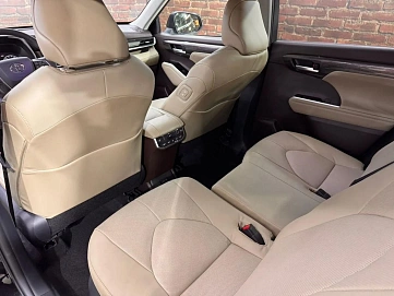 Toyota Highlander, 2025г, полный привод, автомат