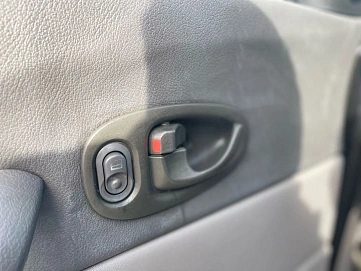 Saturn VUE, 2003г, передний привод, вариатор