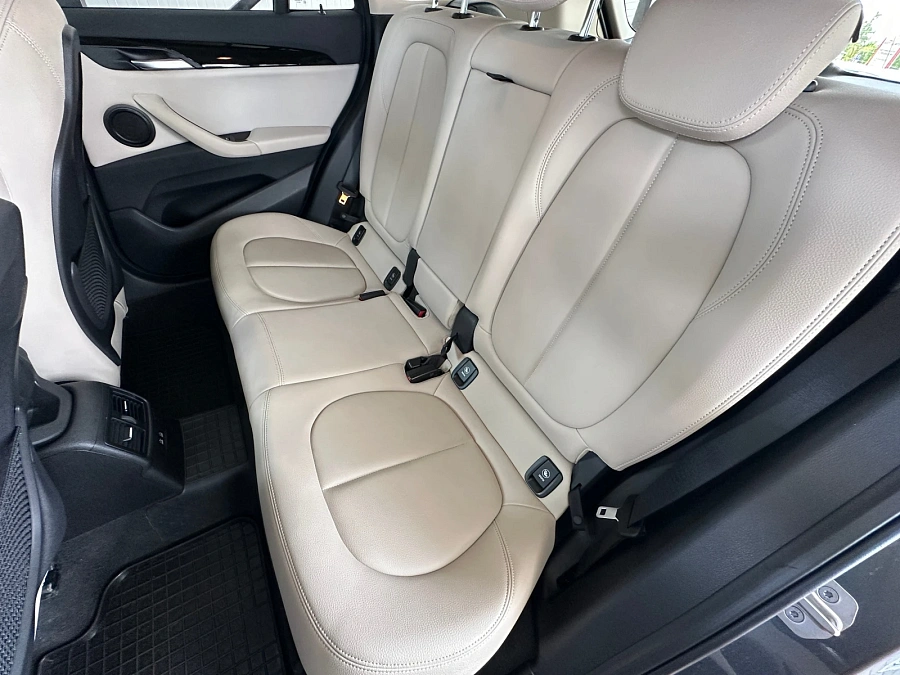 BMW X1, 2021г., передний привод, робот