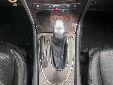 Mercedes-Benz E-Класс, 2005г, задний привод, автомат
