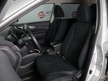 Nissan X-Trail, 2015г, передний привод, вариатор