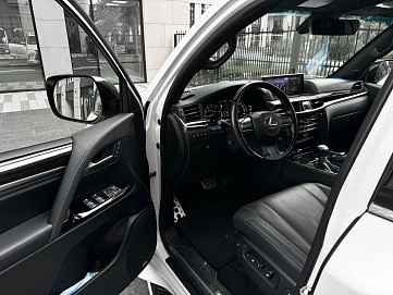 Lexus LX, 2021г, полный привод, автомат