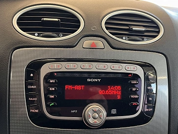 Ford Focus, 2011г, передний привод, автомат