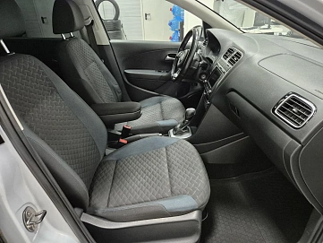 Volkswagen Polo, 2019г, передний привод, автомат