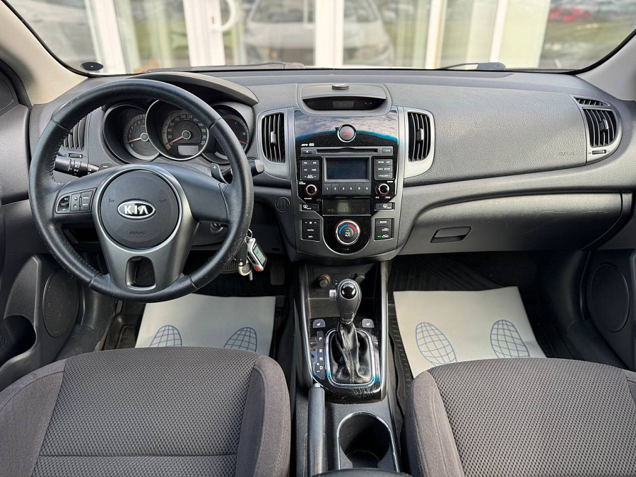 Kia Cerato, 2011г., передний привод, автомат