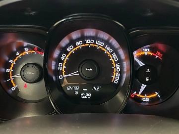 Lada (ВАЗ) Vesta, 2019г, передний привод, механика