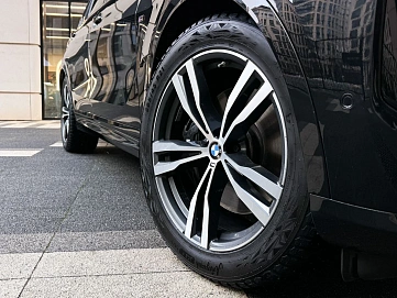 BMW X7, 2023г, полный привод, автомат