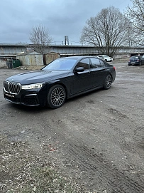 BMW 7 серии, 2018г, полный привод, автомат