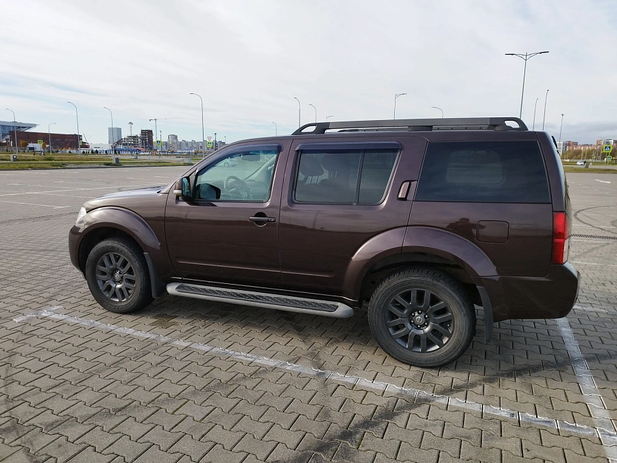 Nissan Pathfinder, 2012г., полный привод, автомат