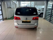 Volkswagen Touran, 2011г., передний привод, механика