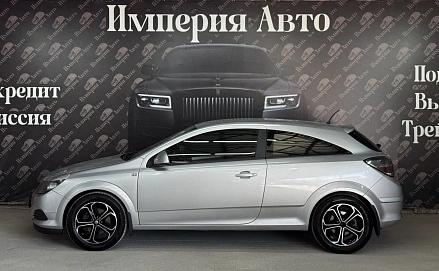 Opel Astra, 2010г, передний привод, механика
