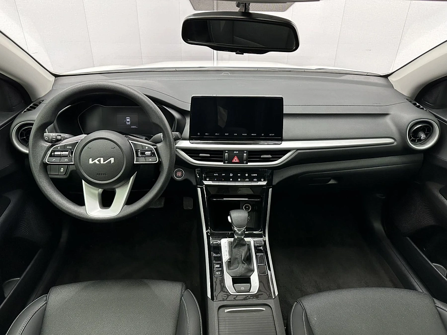 Kia K3, 2022г., передний привод, вариатор
