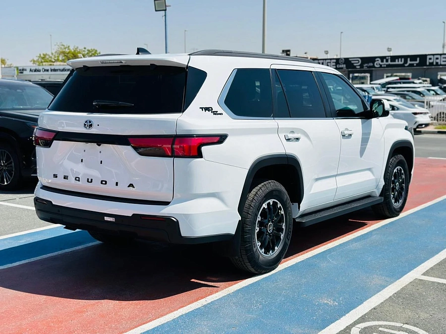 Toyota Sequoia, 2024г., полный привод, автомат