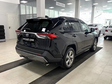 Toyota RAV4, 2019г, передний привод, вариатор
