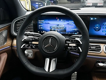 Mercedes-Benz GLS, 2025г, полный привод, автомат