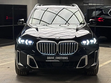 BMW X5, 2025г, полный привод, автомат