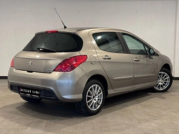 Peugeot 308, 2011г, передний привод, автомат