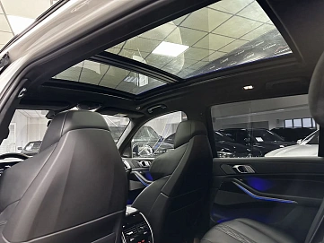 BMW X7, 2023г, полный привод, автомат