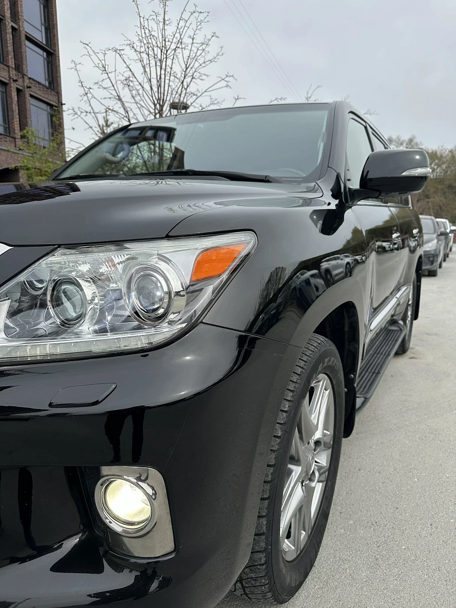 Lexus LX, 2012г., полный привод, автомат