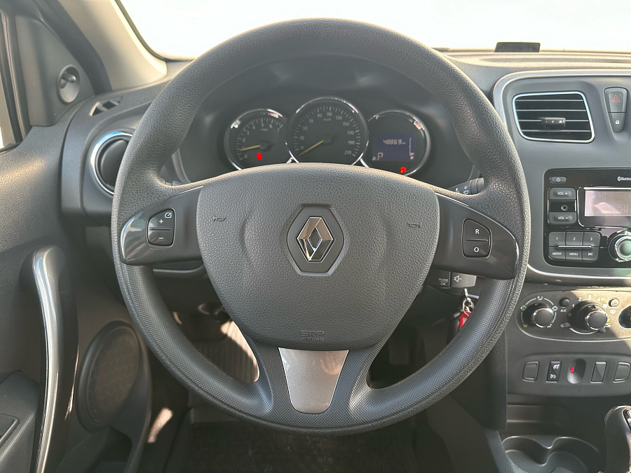 Renault Logan, 2017г., передний привод, автомат