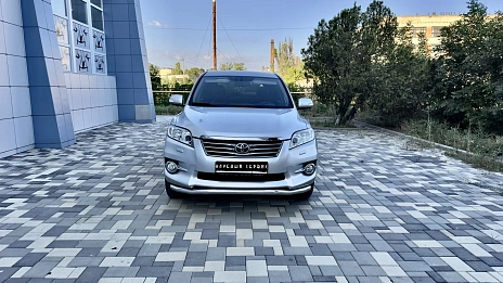 Toyota RAV4, 2011г, полный привод, вариатор