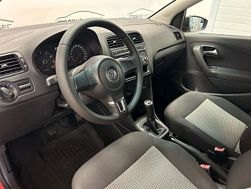 Volkswagen Polo, 2009г, передний привод, механика