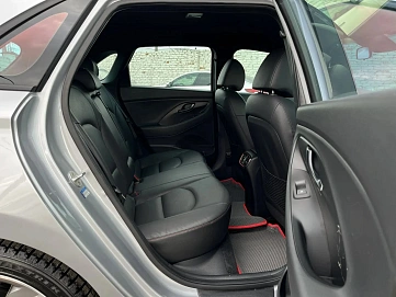 Hyundai Elantra, 2020г, передний привод, автомат