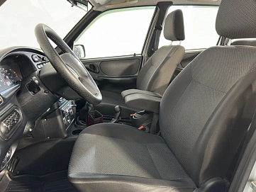 Chevrolet Niva, 2015г., полный привод, механика