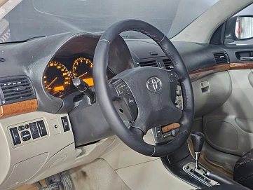 Toyota Avensis, 2006г, передний привод, автомат