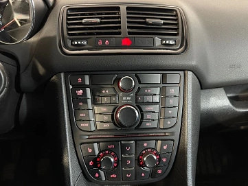 Opel Meriva, 2012г, передний привод, механика