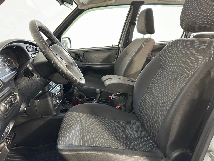 Chevrolet Niva, 2015г., полный привод, механика