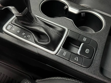 Kia Sportage, 2021г, передний привод, робот