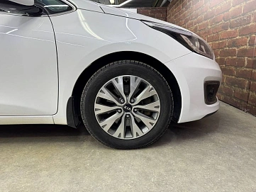 Kia Ceed, 2017г, передний привод, робот