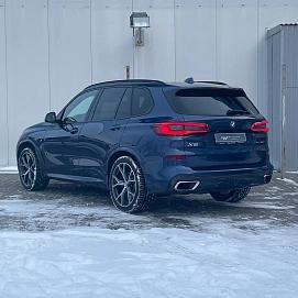 BMW X5, 2018г, передний привод, автомат