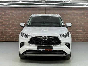 Toyota Highlander, 2025г, полный привод, автомат