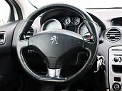 Peugeot 308, 2011г., передний привод, механика