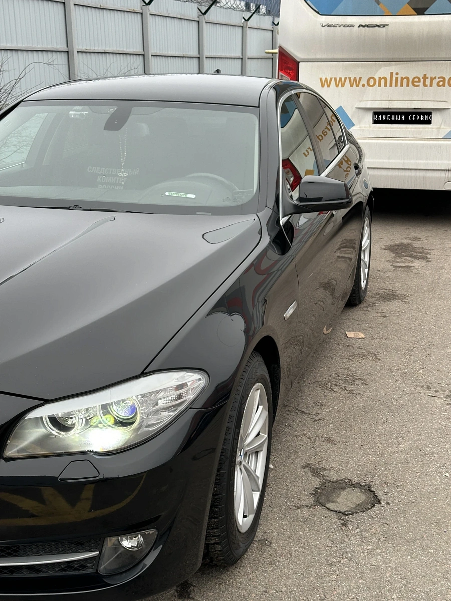 BMW 5 серии, 2012г., задний привод, механика