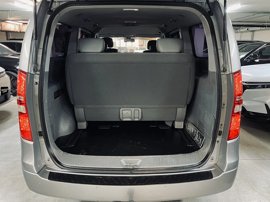 Hyundai Grand Starex, 2013г., задний привод, автомат