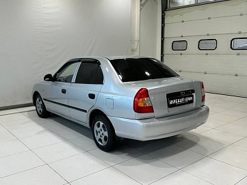Hyundai Accent, 2006г, передний привод, механика