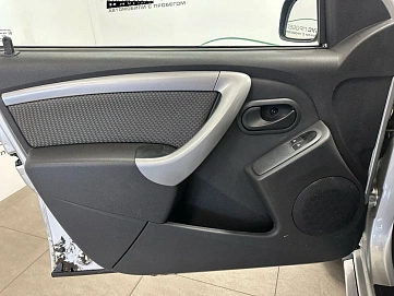 Renault Duster, 2012г, передний привод, механика