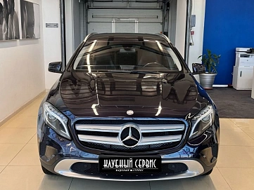 Mercedes-Benz , 2015г., полный привод, робот