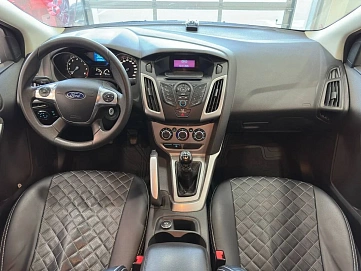 Ford Focus, 2012г, передний привод, механика